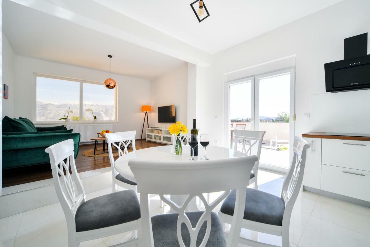 Apartman Space Ražanac Zewnętrze zdjęcie